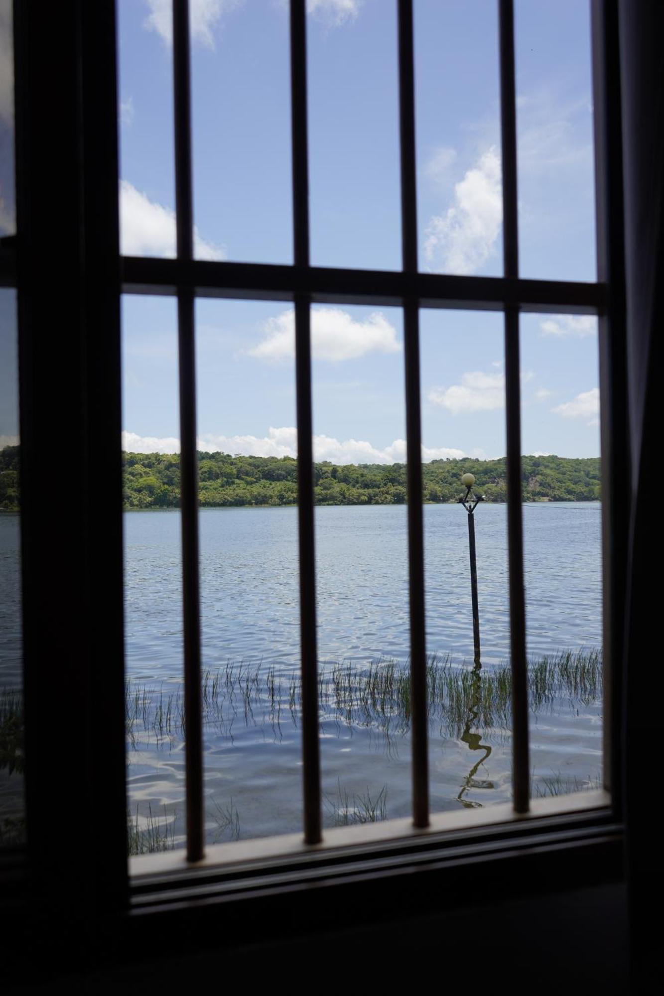 Hotel Hostal Don Cenobio Flores Zewnętrze zdjęcie